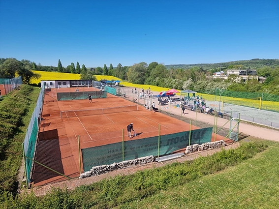 Saisoneröffnung mit Beachvolleyballturnier am 1. Mai 2026